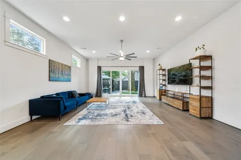 620 E 26th Street Houston TX 77008