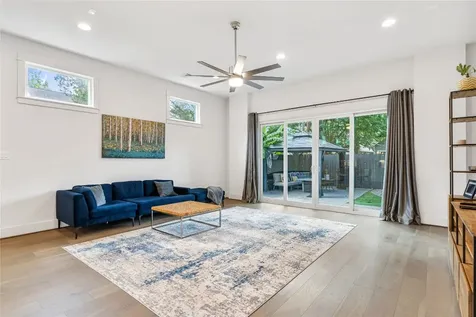 620 E 26th Street Houston TX 77008