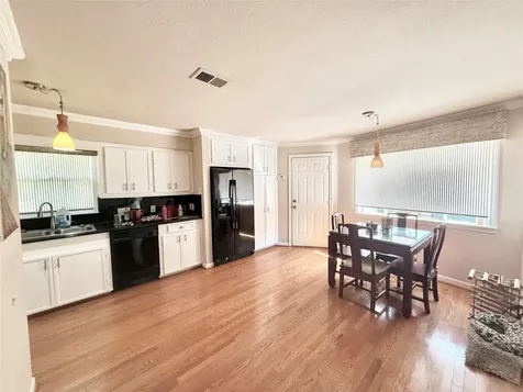3546 Rosedale Street Houston TX 77004