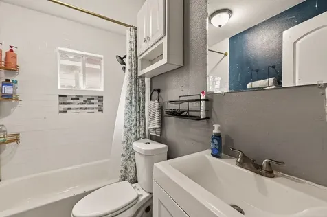 8023 Fountain Street Houston TX 77051