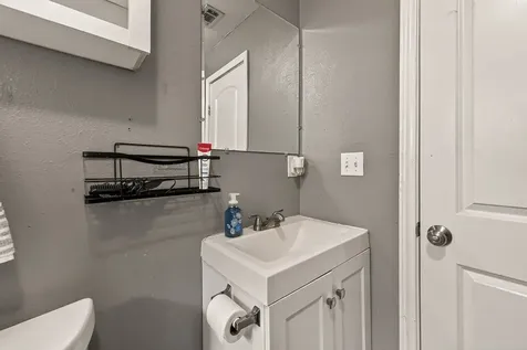 8023 Fountain Street Houston TX 77051