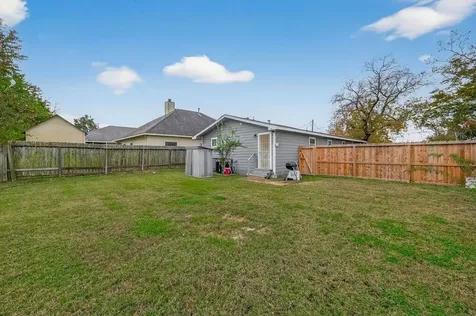 8023 Fountain Street Houston TX 77051