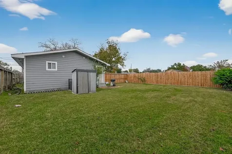 8023 Fountain Street Houston TX 77051