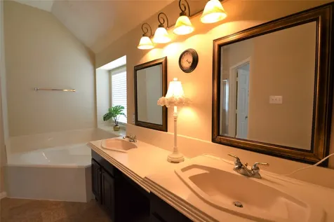 1514 Coyote Hills Lane Richmond TX 77469