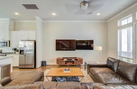 243 W 27th Street Houston TX 77008