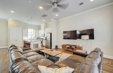 243 W 27th Street Houston TX 77008