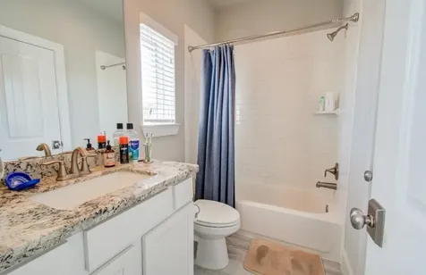 243 W 27th Street Houston TX 77008
