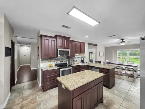 12708 Koawood Lane Beaumont TX 77713