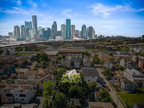 1214 Edwards Street Houston TX 77007