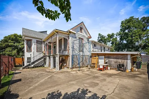 1214 Edwards Street Houston TX 77007