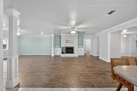 22 Willow Lane Galveston TX 77551