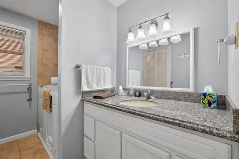 22 Willow Lane Galveston TX 77551
