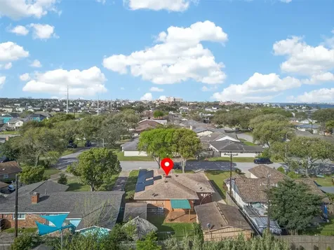 22 Willow Lane Galveston TX 77551