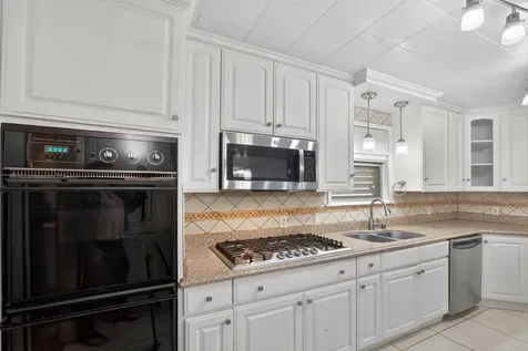22 Willow Lane Galveston TX 77551
