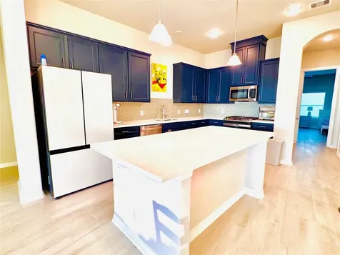 727 N Bayshore Drive La Porte TX 77571