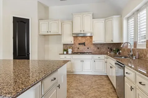 9222 Hernshead Lane Missouri City TX 77459