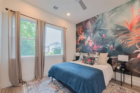 2909 Nagle Street Houston TX 77004