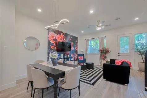 2909 Nagle Street Houston TX 77004