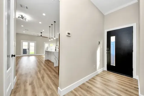 125 E 38th Street Houston TX 77018