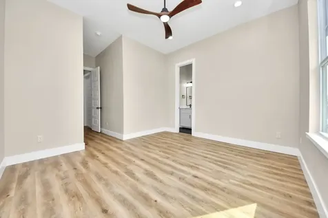 125 E 38th Street Houston TX 77018