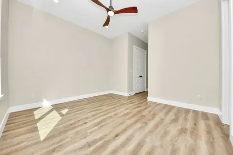 125 E 38th Street Houston TX 77018