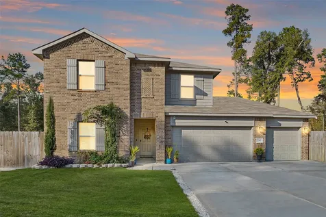 2743 N Colosseum Court New Caney TX 77357