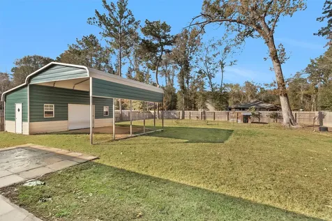 2743 N Colosseum Court New Caney TX 77357