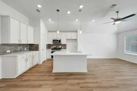 716 Hackberry Branch Court Magnolia TX 77354