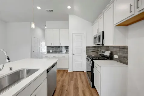 716 Hackberry Branch Court Magnolia TX 77354