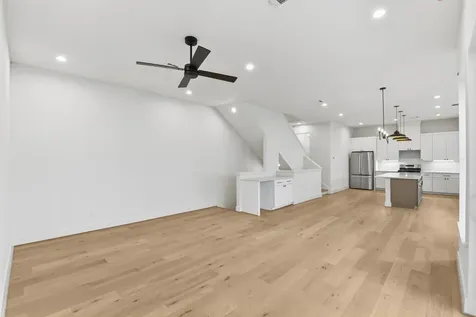 2212 Lou Ellen Lane D Houston TX 77018