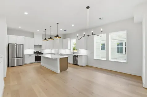 2212 Lou Ellen Lane D Houston TX 77018