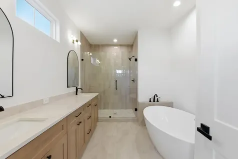 2212 Lou Ellen Lane D Houston TX 77018