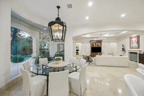 507 Bolivar Street Bellaire TX 77401