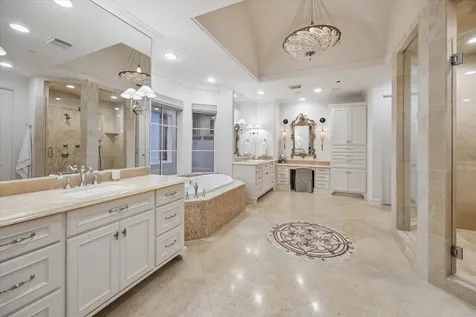 507 Bolivar Street Bellaire TX 77401