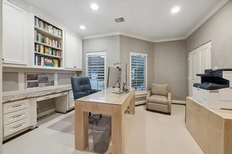 507 Bolivar Street Bellaire TX 77401