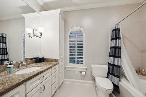 507 Bolivar Street Bellaire TX 77401