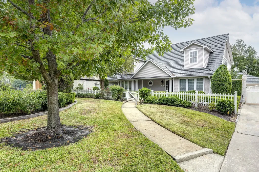 13106 Lookout Mountain Court Houston TX 77069