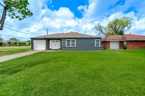 7318 Hummingbird Lane Texas City TX 77591