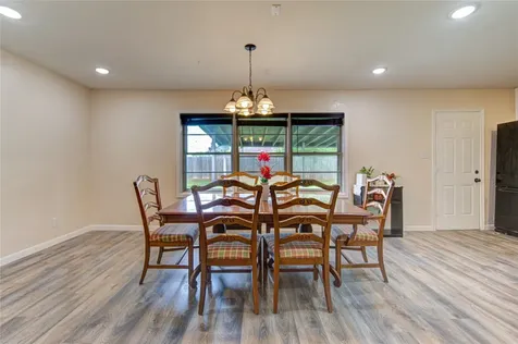 7318 Hummingbird Lane Texas City TX 77591