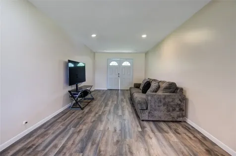 7318 Hummingbird Lane Texas City TX 77591