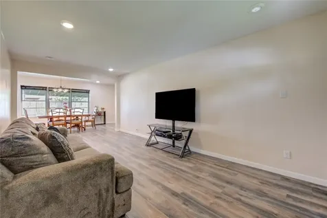7318 Hummingbird Lane Texas City TX 77591