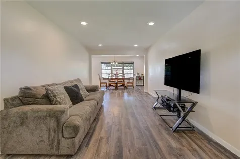 7318 Hummingbird Lane Texas City TX 77591
