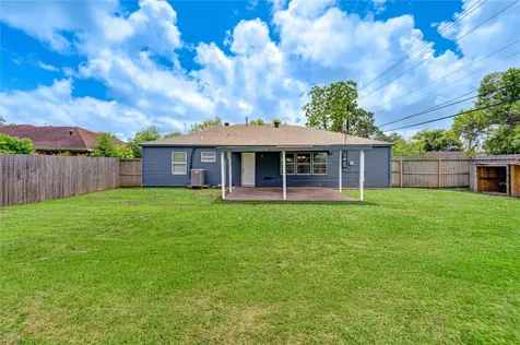 7318 Hummingbird Lane Texas City TX 77591