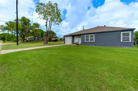 7318 Hummingbird Lane Texas City TX 77591