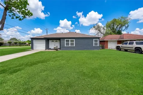 7318 Hummingbird Lane Texas City TX 77591