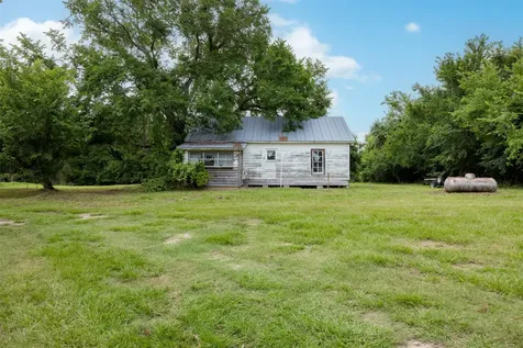 00 Ives Creek Road Bellville TX 77418