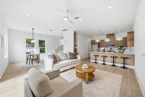 3431 Dennis St Street Houston TX 77004