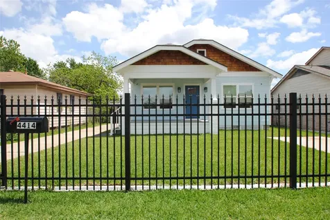 4414 Siegel Street Houston TX 77009