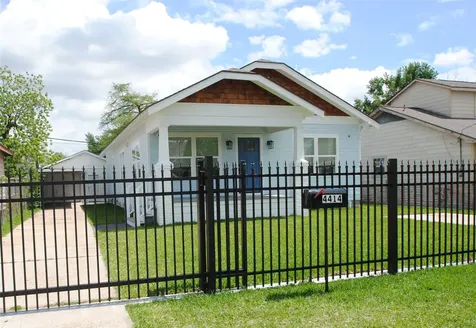 4414 Siegel Street Houston TX 77009