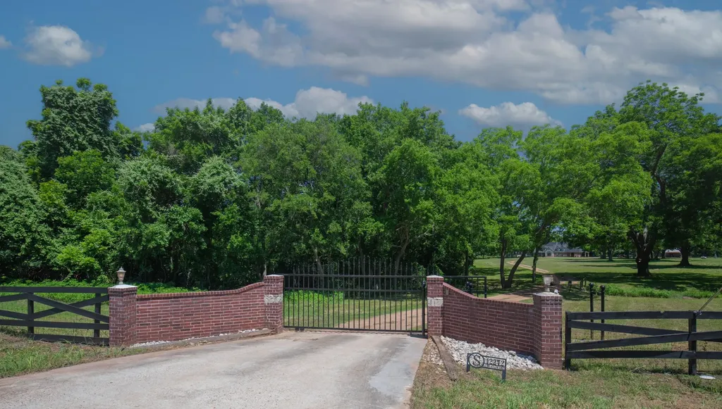 42272 Fm 1458 Brookshire TX 77423